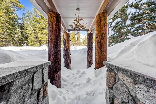 7770 Tamarack Pines Rd, Twin Bridges, CA 95735