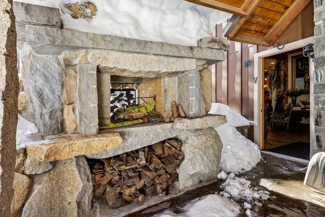 7770 Tamarack Pines Rd, Twin Bridges, CA 95735