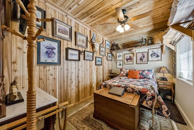 7770 Tamarack Pines Rd, Twin Bridges, CA 95735