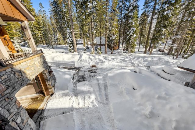 7770 Tamarack Pines Rd, Twin Bridges, CA 95735