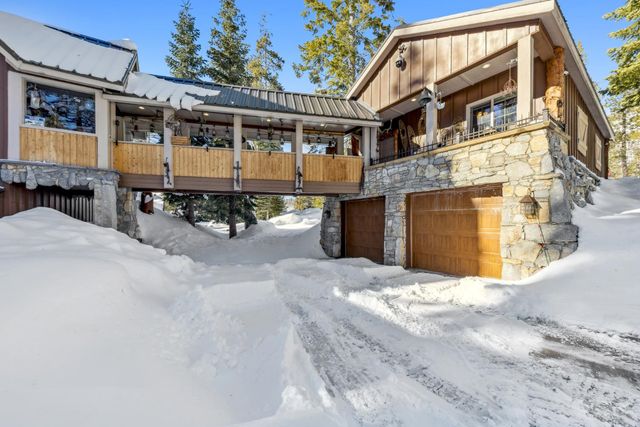 7770 Tamarack Pines Rd, Twin Bridges, CA 95735