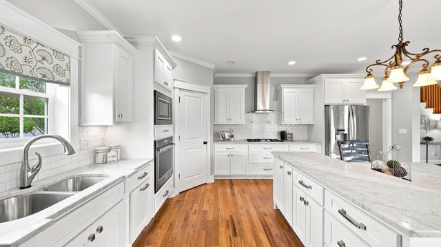 1227 Saddlebrook Drive, Chattanooga, TN 37405