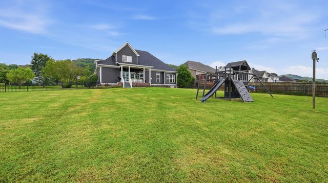 1227 Saddlebrook Drive, Chattanooga, TN 37405