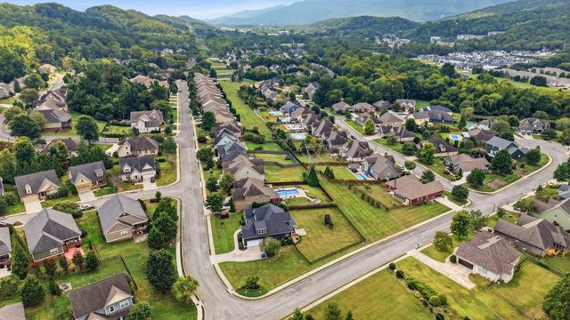 1227 Saddlebrook Drive, Chattanooga, TN 37405