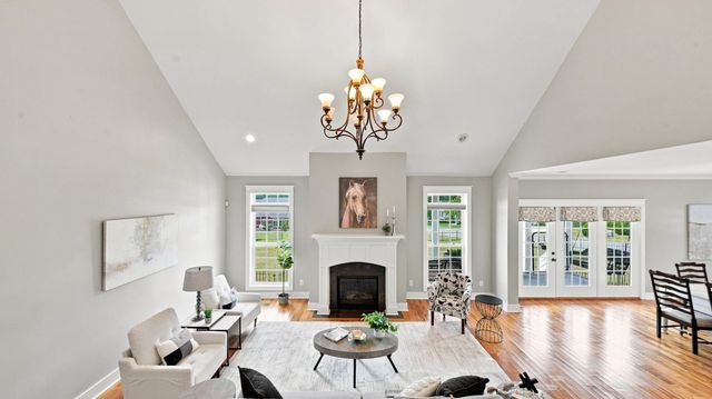 1227 Saddlebrook Drive, Chattanooga, TN 37405