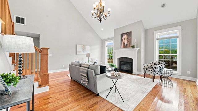 1227 Saddlebrook Drive, Chattanooga, TN 37405