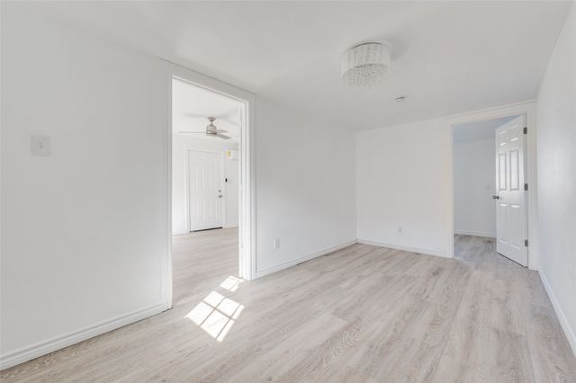 1559 E Ohio Avenue, Dallas, TX 75216