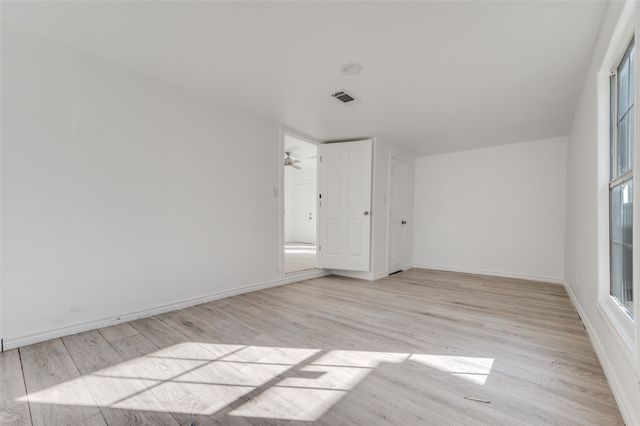 1559 E Ohio Avenue, Dallas, TX 75216