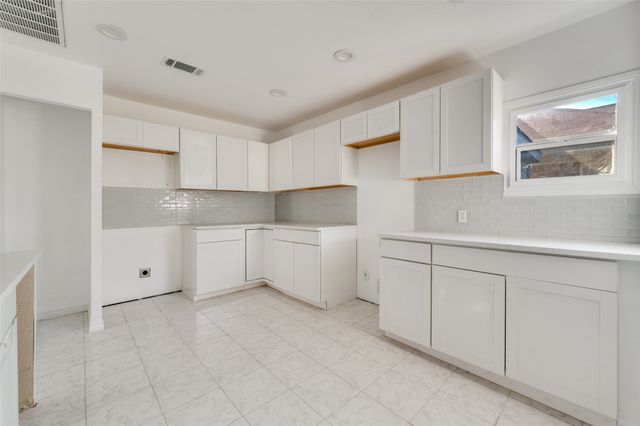 1559 E Ohio Avenue, Dallas, TX 75216