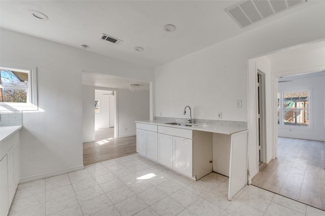 1559 E Ohio Avenue, Dallas, TX 75216