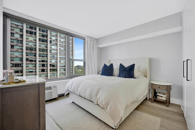 3600 N Lake Shore Drive 608, Chicago, IL 60613