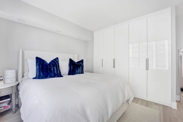 3600 N Lake Shore Drive 608, Chicago, IL 60613