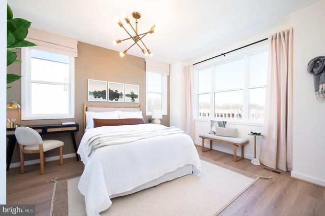 4922 CHURCHILL MEWS, Alexandria, VA 22304