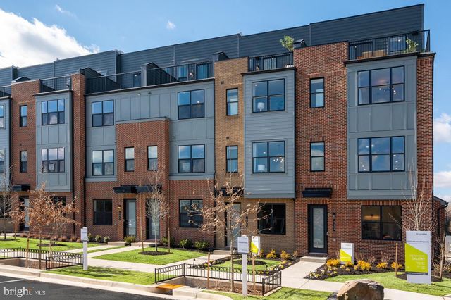 4922 CHURCHILL MEWS, Alexandria, VA 22304