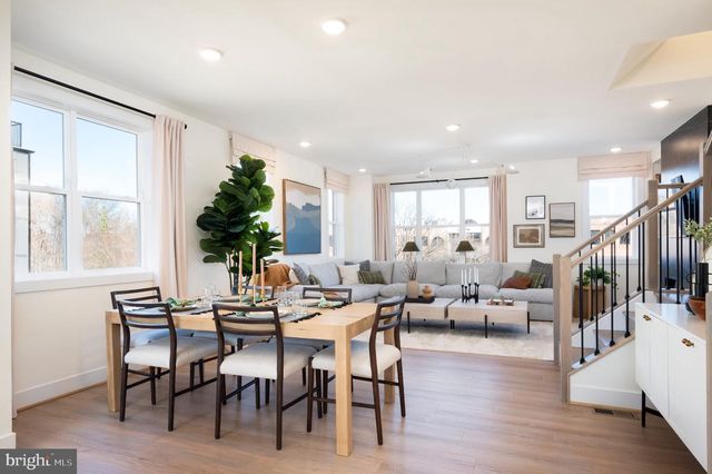 4922 CHURCHILL MEWS, Alexandria, VA 22304