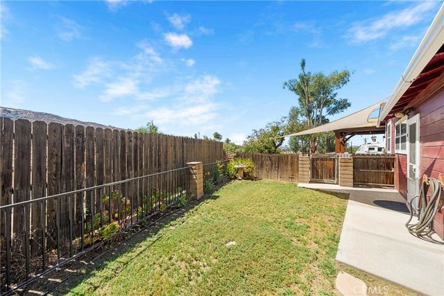 41097 Crest, Hemet, CA 92544