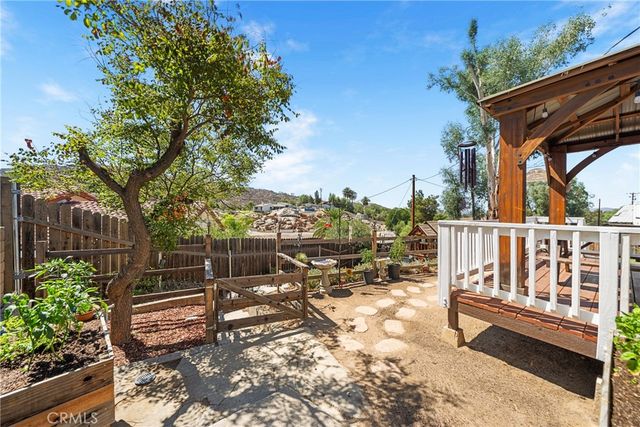 41097 Crest, Hemet, CA 92544