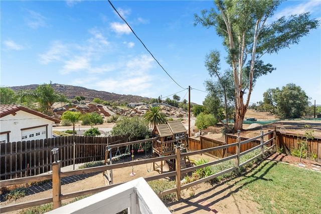 41097 Crest, Hemet, CA 92544