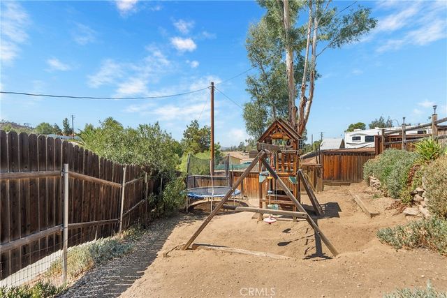 41097 Crest, Hemet, CA 92544