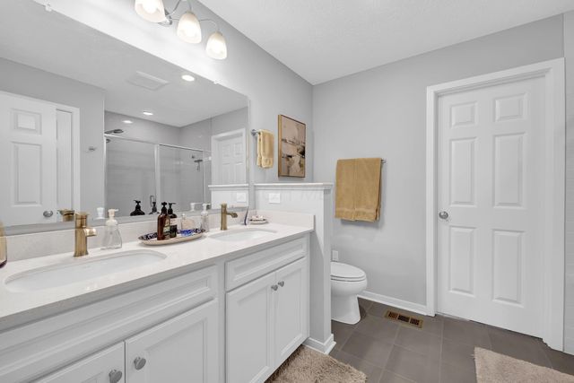 378 Cherry Hills Road, Commercial Point, OH 43116