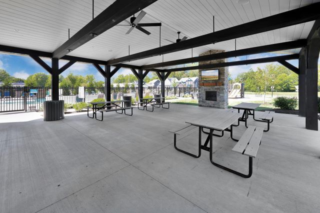 378 Cherry Hills Road, Commercial Point, OH 43116