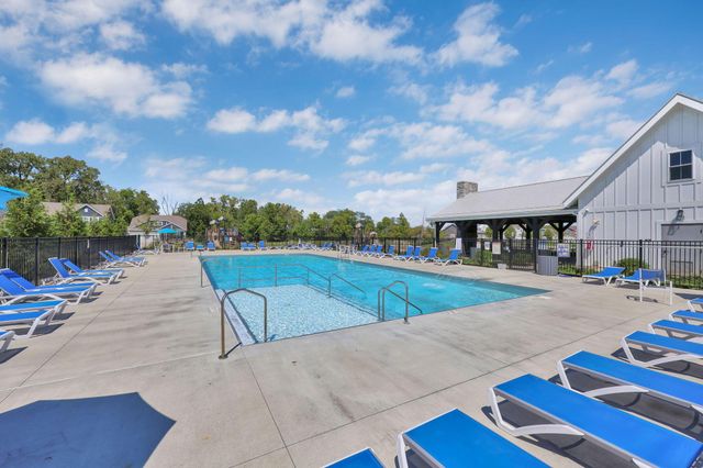 378 Cherry Hills Road, Commercial Point, OH 43116