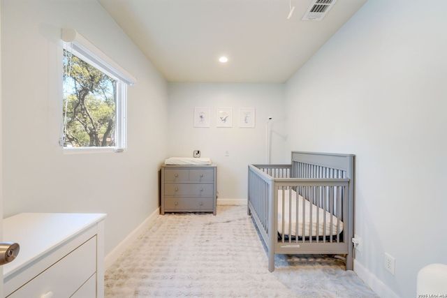 131 William Classen, San Antonio, TX 78232