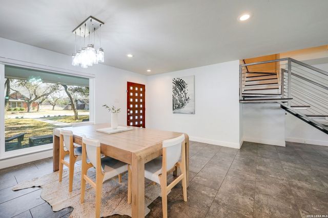 131 William Classen, San Antonio, TX 78232