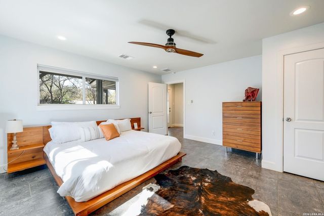 131 William Classen, San Antonio, TX 78232