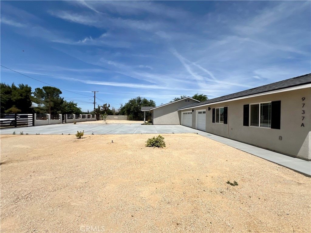 Image 11 of property listing at 9737 East Avenue Q-4, Littlerock, CA 93543