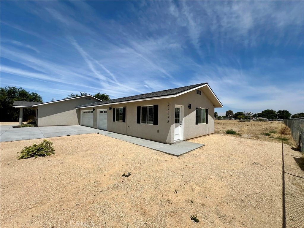Image 12 of property listing at 9737 East Avenue Q-4, Littlerock, CA 93543