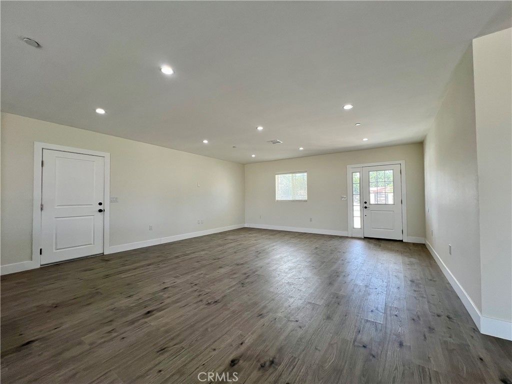 Image 15 of property listing at 9737 East Avenue Q-4, Littlerock, CA 93543