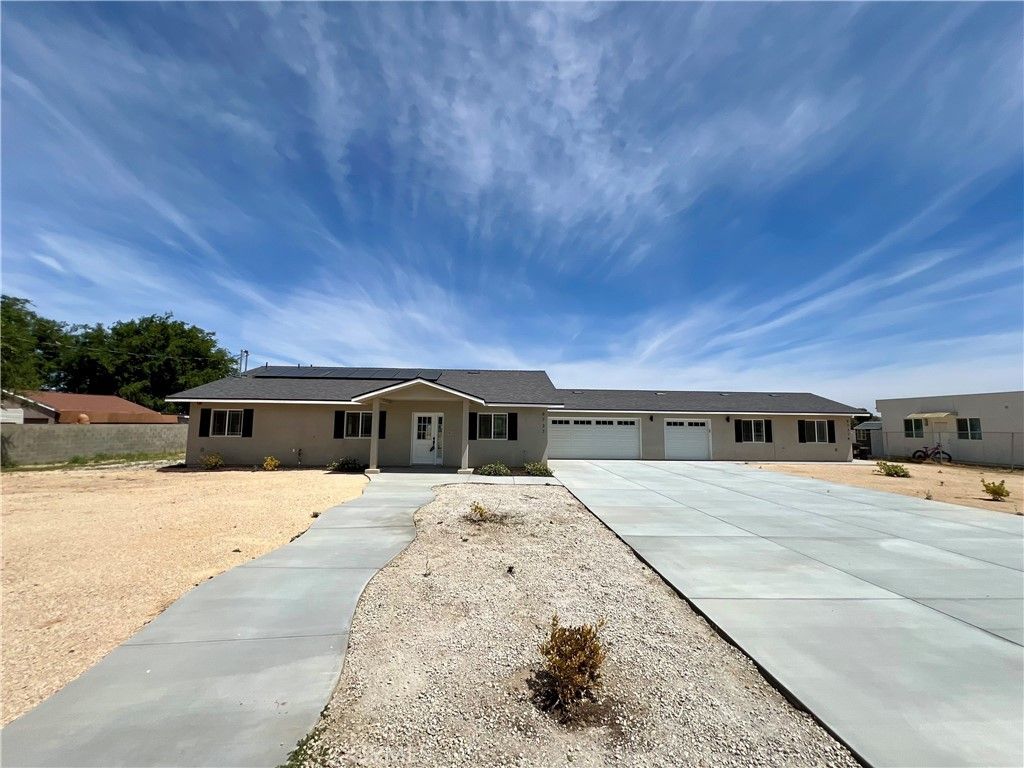Image 8 of property listing at 9737 East Avenue Q-4, Littlerock, CA 93543