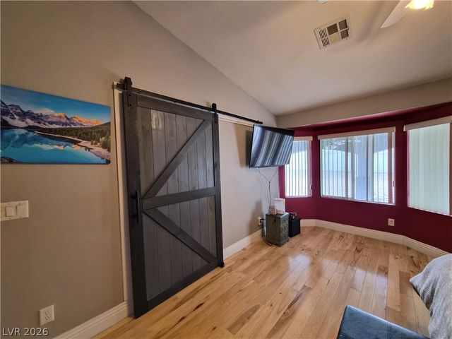 6413 Mahogany Peak Avenue, Las Vegas, NV 89110