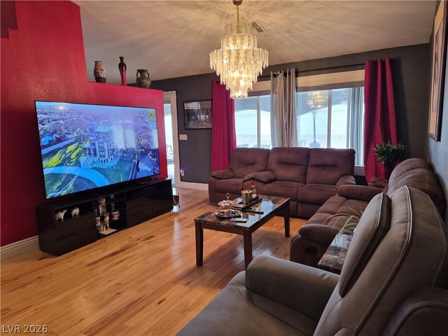 6413 Mahogany Peak Avenue, Las Vegas, NV 89110