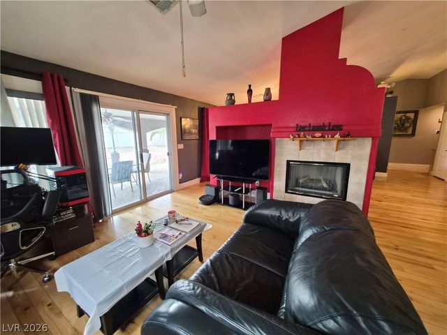 6413 Mahogany Peak Avenue, Las Vegas, NV 89110