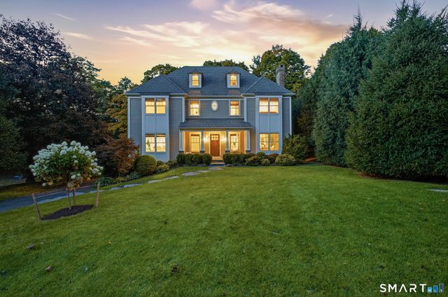 5 Ginos Way, Ridgefield, CT 06877