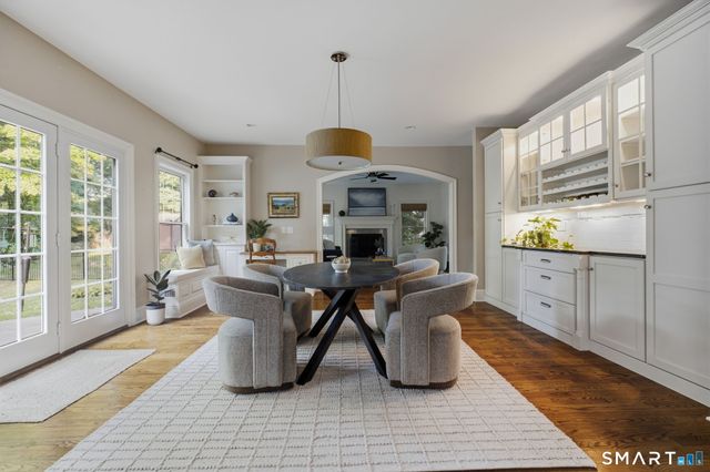 5 Ginos Way, Ridgefield, CT 06877