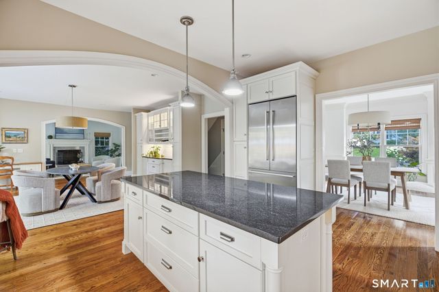 5 Ginos Way, Ridgefield, CT 06877