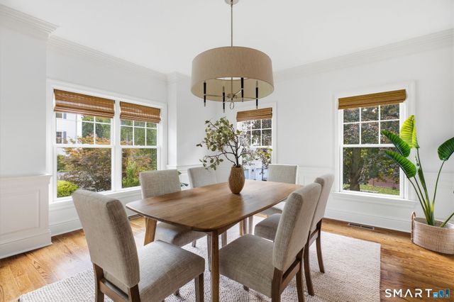 5 Ginos Way, Ridgefield, CT 06877