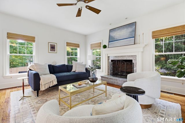 5 Ginos Way, Ridgefield, CT 06877