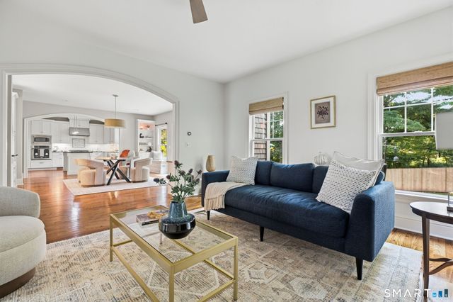 5 Ginos Way, Ridgefield, CT 06877
