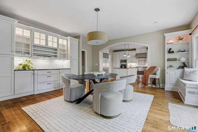 5 Ginos Way, Ridgefield, CT 06877