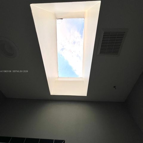 1407 Seagrape Cir, Weston, FL 33326