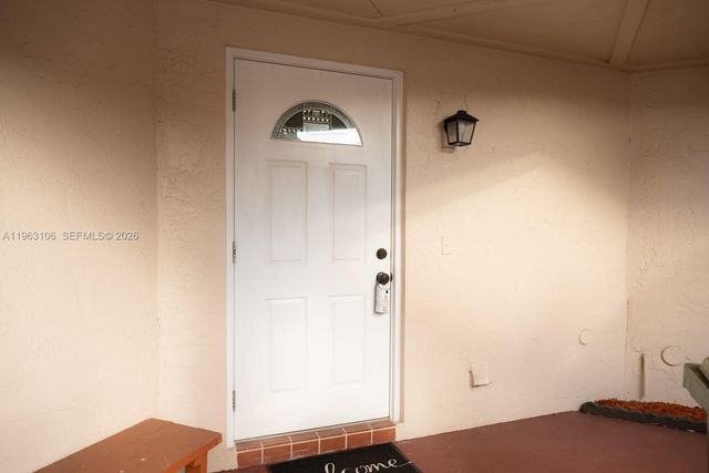 1407 Seagrape Cir, Weston, FL 33326