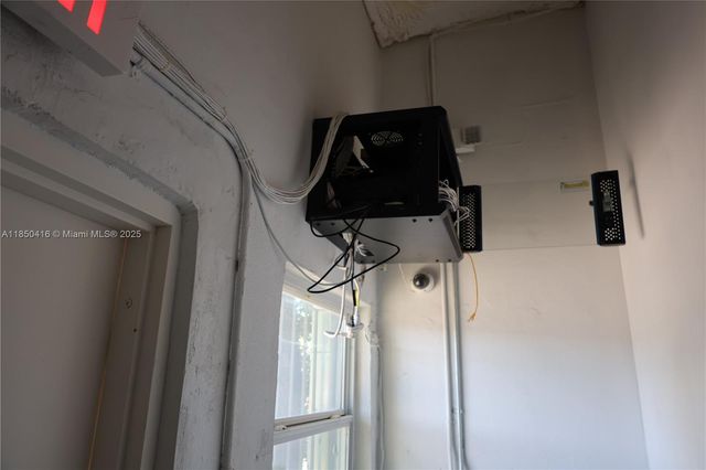 1847 NW 21st St, Miami, FL 33142