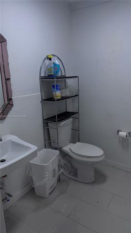 1847 NW 21st St, Miami, FL 33142