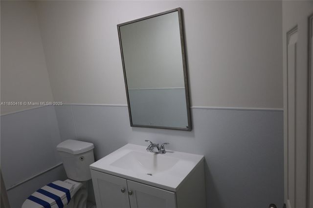 1847 NW 21st St, Miami, FL 33142