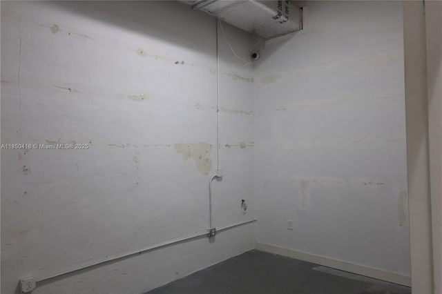 1847 NW 21st St, Miami, FL 33142