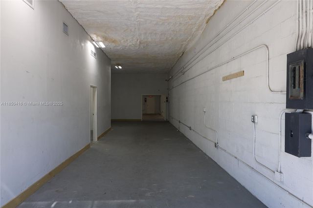 1847 NW 21st St, Miami, FL 33142